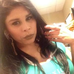 Meet your Posher, Crystal